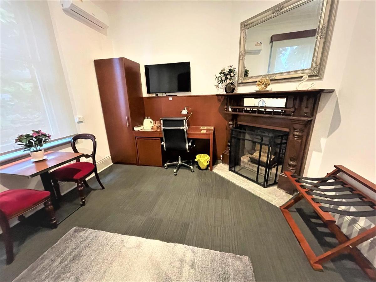 Hotel Oakleigh House Burnie Esterno foto